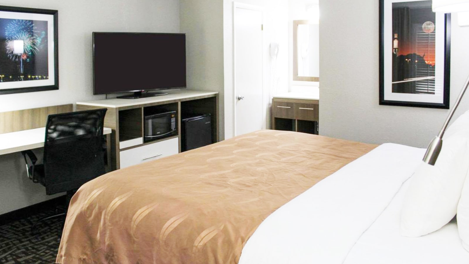 Accommodating Standard King Room